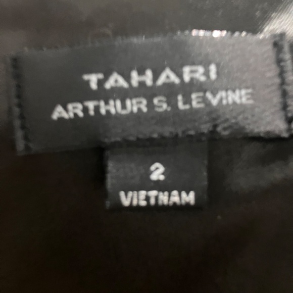 TAHARI Black, and white fitted dress - Picture 8 of 10